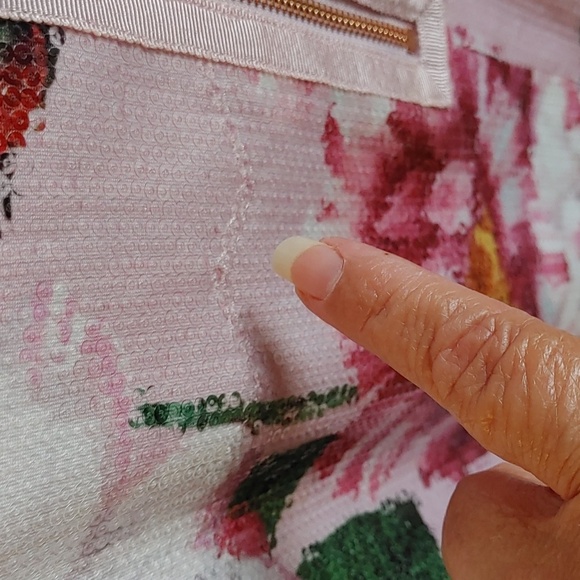 TED BAKER FAWN FLORAL IGUAZU SHORT SLEEVE SEQUIN TOP - Picture 9 of 13